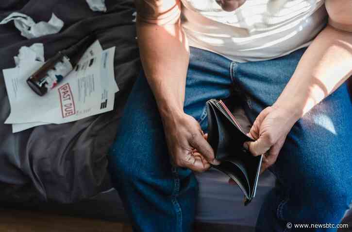 Bitcoin Wallets Bleed: 730K Investors Exit Despite Record $7 Billion ETF Inflows