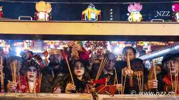 Im Zangengriff Pekings: Hongkong ringt mit seiner Identität