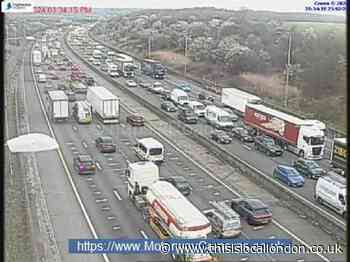 Live M25/A127/Dartford Crossing traffic updates after crash