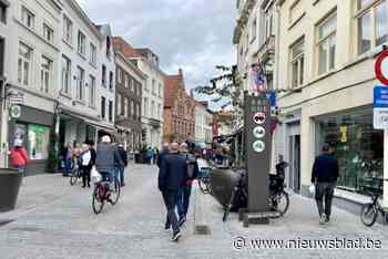 Ook signalisatietotems in Steenstraat en Sint-Jakobsstraat