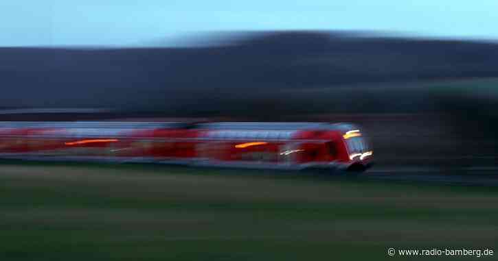 Bahnstrecke nach Hangrutsch für mehrere Wochen gesperrt