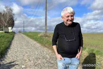 Gemeentebestuur wil kasseiweg asfalteren, tot grote onvrede van omwonenden: “Op vlak van erfgoedwaarde is deze straat heel erg belangrijk”