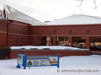 Tanning salon patron facing raft of voyeurism, child porn charges after customers filmed changing