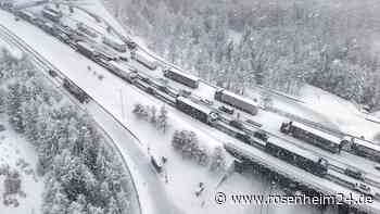 „Schwierigste Bedingungen“: So schlimm war das Schneechaos auf der Brenner-Autobahn