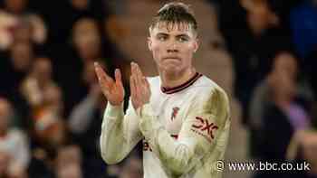 Ten Hag defends not signing striker after Hojlund injury