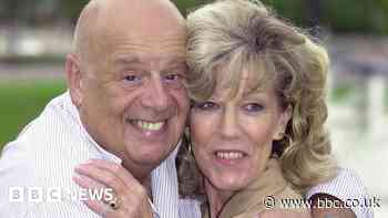 Coronation Street actor John Savident dies aged 86