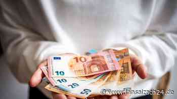 Auszahlungstermin für März 2024 steht fest: Rentner dürfen sich freuen