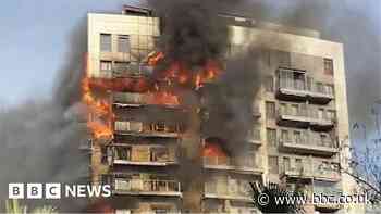 Valencia fire: Early videos show how flames spread