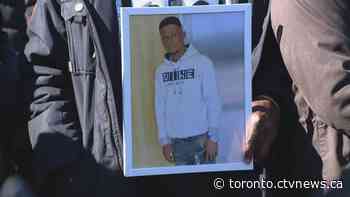 'An angel on earth': Vigil held for father of 4 killed in Toronto bus stop shooting