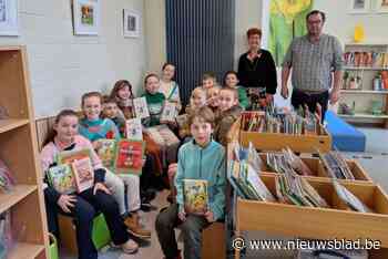 Junior journalisten ontvangen prijzen in de bib