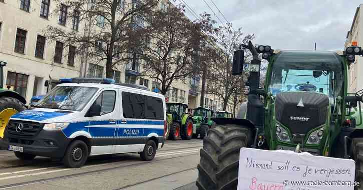 Bauern protestieren bei Veranstaltung mit Ricarda Lang