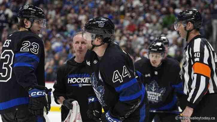 Bertuzzi nets hat trick as Maple Leafs edge Avalanche 4-3