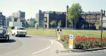 Incredible colour pics from the 1970s show how much Hull has changed