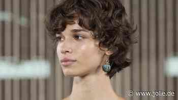 Kurzhaarfrisuren bei Locken: Die schönsten Schnitte