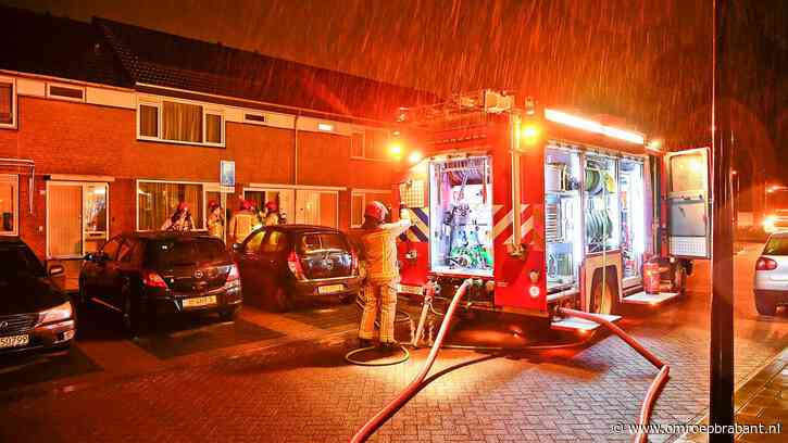 Opa en kleinzoon vluchten huis uit na brand in slaapkamer
