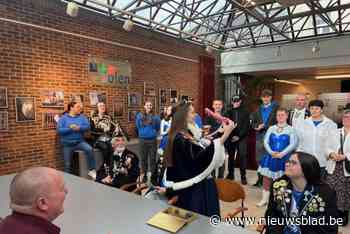 De Draa Oeëre te gast op het gemeentehuis