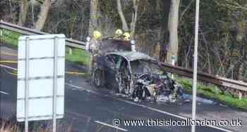 M25 J23 South Mimms: Pictures show car fire aftermath