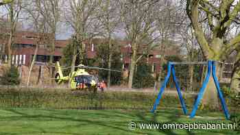 112-nieuws: traumaheli landt bij zwembad • drugs en wapens in huis