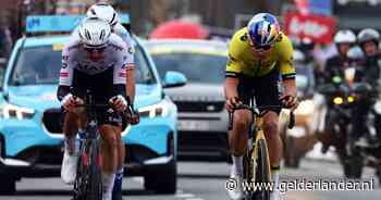Wout van Aert debuteert in Kuurne-Brussel-Kuurne met zege en maakt er twee uit twee van voor Visma-Lease a Bike