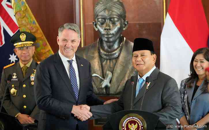 Indonesia and Australia poised to sign security agreement as leaders hold defense talks