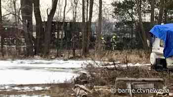 Fire crews battle large barn fire in Elmvale