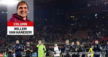 Column Willem van Hanegem | Bij mij rijst inmiddels wel de vraag: hoe diep kan Ajax nog verder vallen?