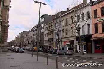 Politie betrapt 49 mensen die op zijn waren naar drugs in de Atheneumbuurt