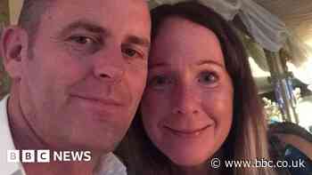 Man runs for hospice that cared for both partners