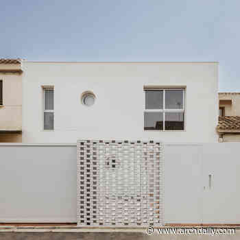 Filters House / Martín Peláez + Pablo Fernández