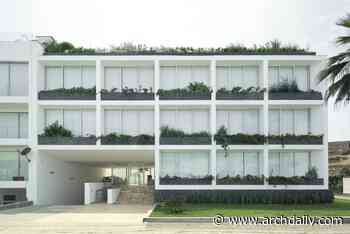 Abeja Building  / Martin Dulanto