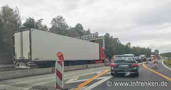 Massiver Stau auf A73 bei Bamberg: Lkw hat Mittelschutzplanke durchbrochen