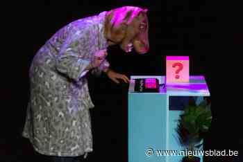 Theatermakers van Kleinood loodsen nijlpaard Werf 44 binnen