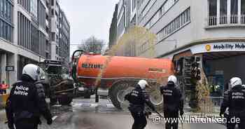 Brennende Reifen bei Bauernprotest in Brüssel