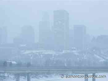 Edmonton weather: Snowfall warning ends Monday morning as city digs out