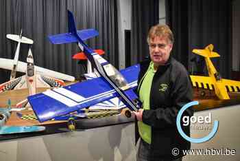 Johnny mocht niet vliegen van zijn vader, dus stortte hij zich op modelbouwvliegtuigjes