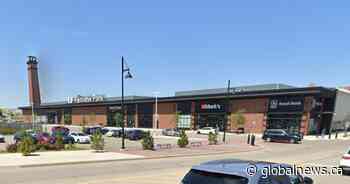 4 teens arrested after robbery at Kitchener shopping mall