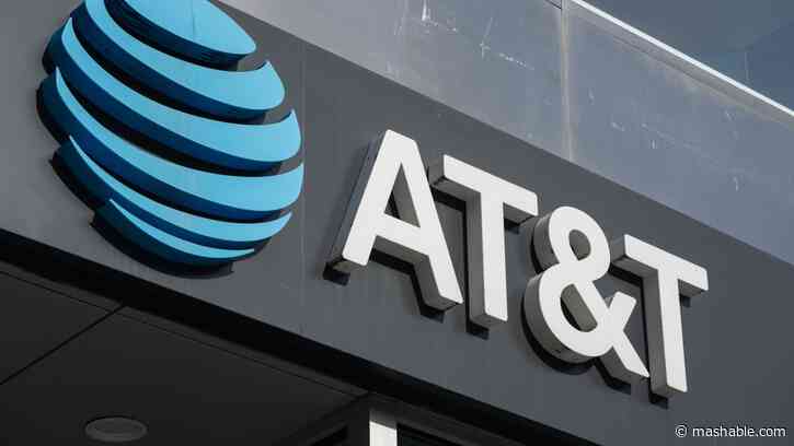 AT&T will give a $5 credit to customers for its major outage downtime