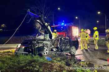 Twee zwaargewonden na zwaar ongeval aan afrit van E313 in Massenhoven
