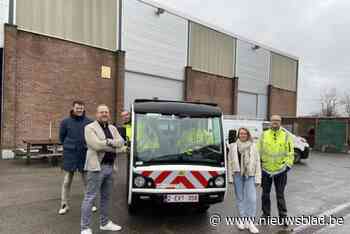 Niel zet elektrische wagen voor afvalruiming in