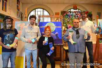 Kunstzinnige sokken met een verhaal geven ook daklozen warme voeten