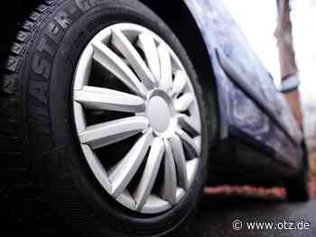 Klimaaktivisten lassen bei 14 SUVs in Jena die Luft aus den Reifen