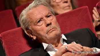 "Ein Macho-Ding meines Vaters": Justiz ermittelt gegen Alain Delon wegen illegalen Waffenbesitzes