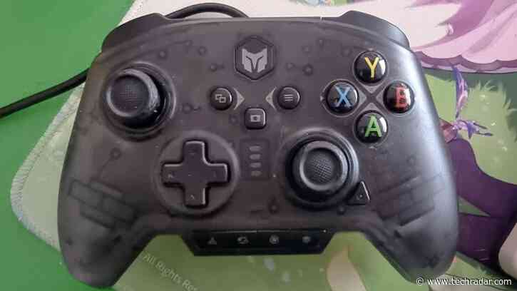 Rainbow 2 Pro wireless controller review - a superb Pro Controller alternative