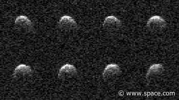 NASA radar images show stadium-sized asteroid tumbling by Earth during flyby (photos)