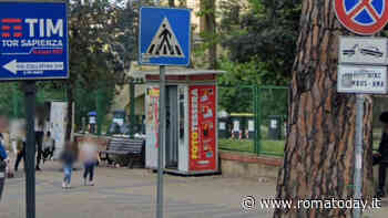 Prete trovato morto a Roma in una cabina per le fototessere