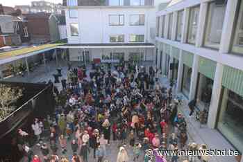 Vrije Basisschool Lutgardis huldigt nieuw gebouw in
