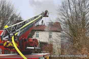 Flammen zerstören Haus in Herford