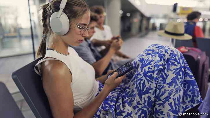 The 8 best noise-cancelling headphones for flying in 2024