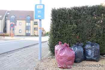 Tegoed huisvuilzakken af te halen op diverse locaties: “Je hebt ze betaald, dus laat ze niet liggen”