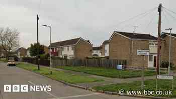 Hull: Man badly injured in suspected attack at home